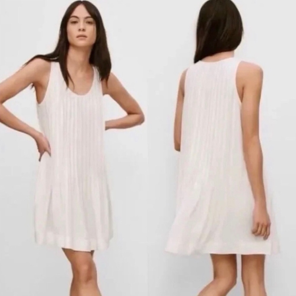 Aritzia Babaton Pleated Dress size S